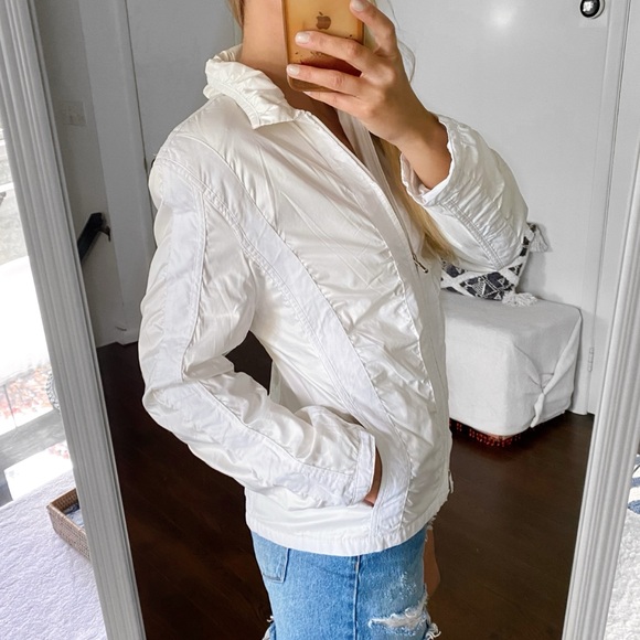 🐚 SEMPRE CASUAL WHITE IVORY EVERYDAY JACKET! - Picture 6 of 16